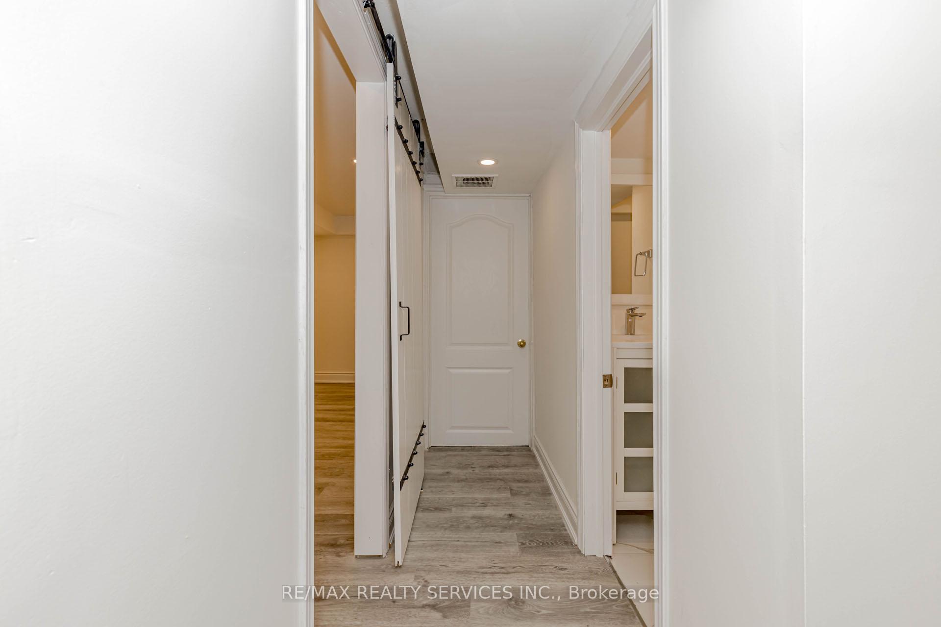 Photo 33 of 16 Mccrimmon Drive, Brampton, Fletcher's Meadow — HOMEH