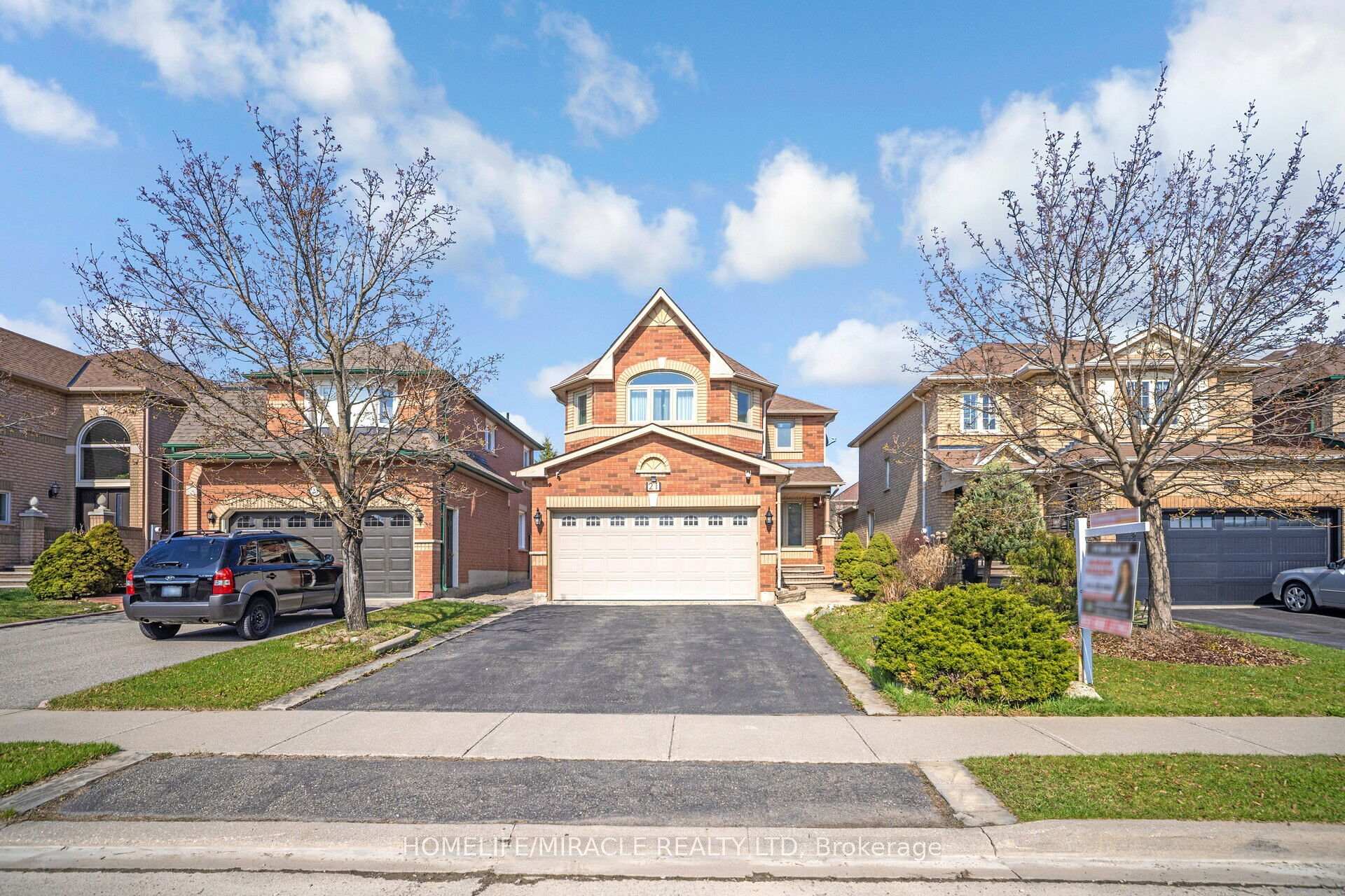 Front of 21 National Crescent