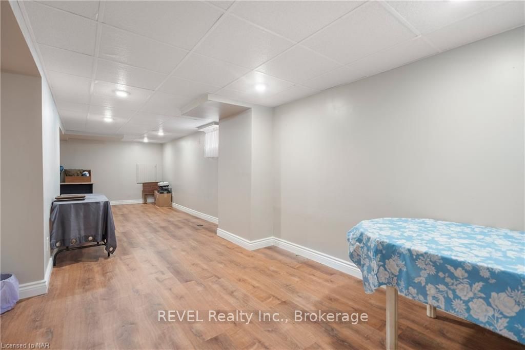 Photo 23 of 149 South Drive, St. Catharines, Old Glenridge — HOMEH
