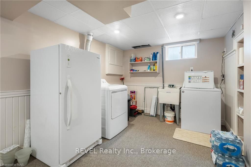 Photo 25 of 149 South Drive, St. Catharines, Old Glenridge — HOMEH