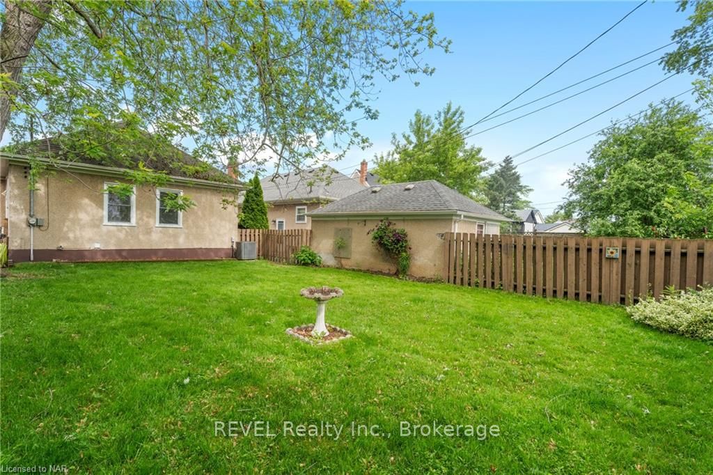 Photo 28 of 149 South Drive, St. Catharines, Old Glenridge — HOMEH