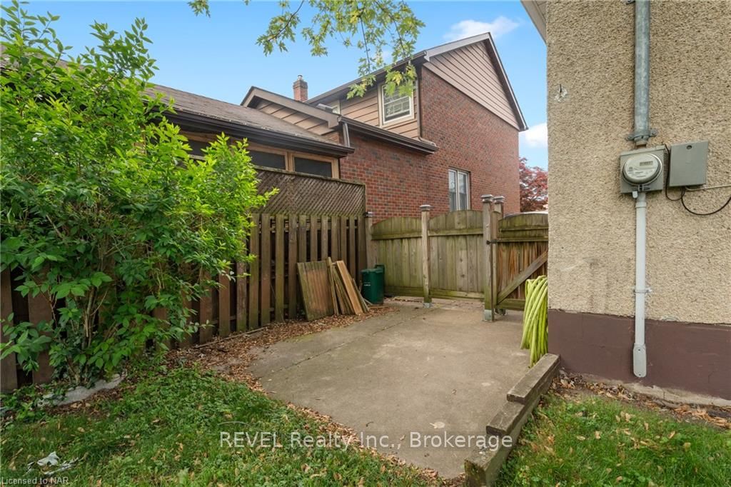 Photo 29 of 149 South Drive, St. Catharines, Old Glenridge — HOMEH