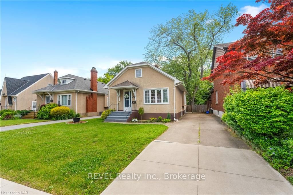 Photo 31 of 149 South Drive, St. Catharines, Old Glenridge — HOMEH