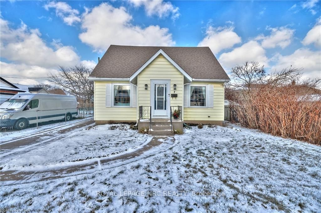 Photo 1 of 7 Cliff Road, St. Catharines, Old Glenridge — HOMEH