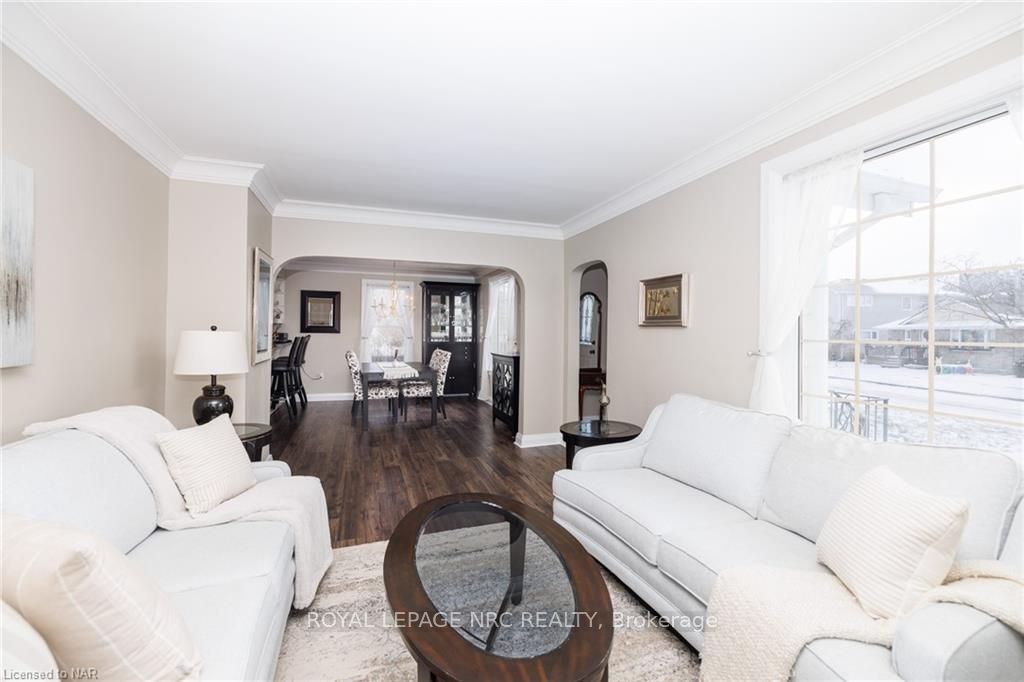 Photo 10 of 7 Cliff Road, St. Catharines, Old Glenridge — HOMEH