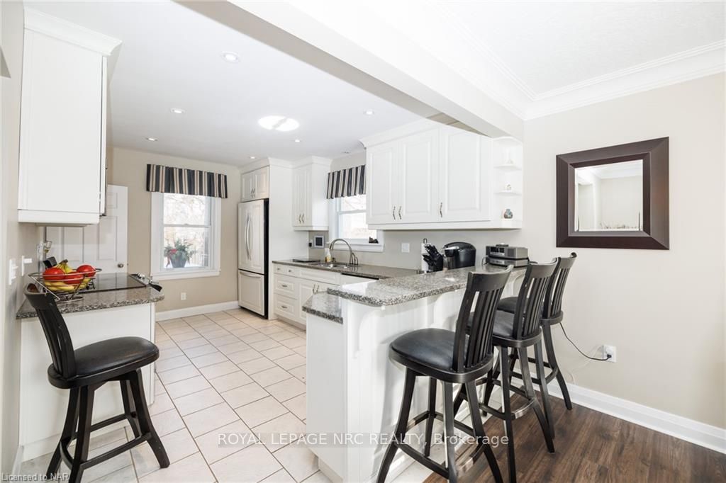 Photo 14 of 7 Cliff Road, St. Catharines, Old Glenridge — HOMEH