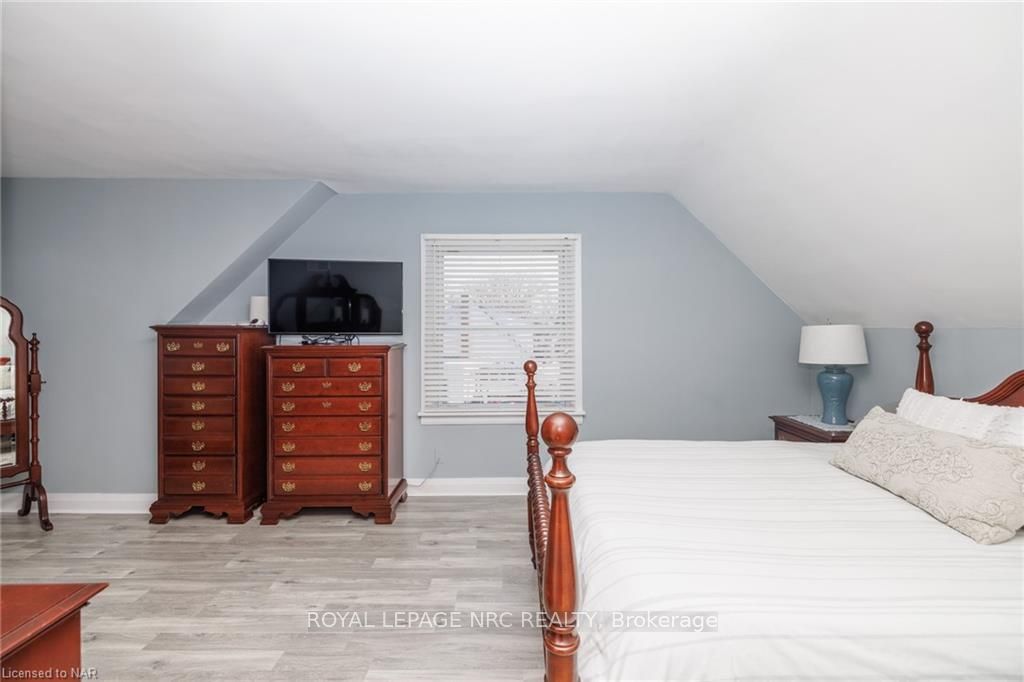 Photo 21 of 7 Cliff Road, St. Catharines, Old Glenridge — HOMEH