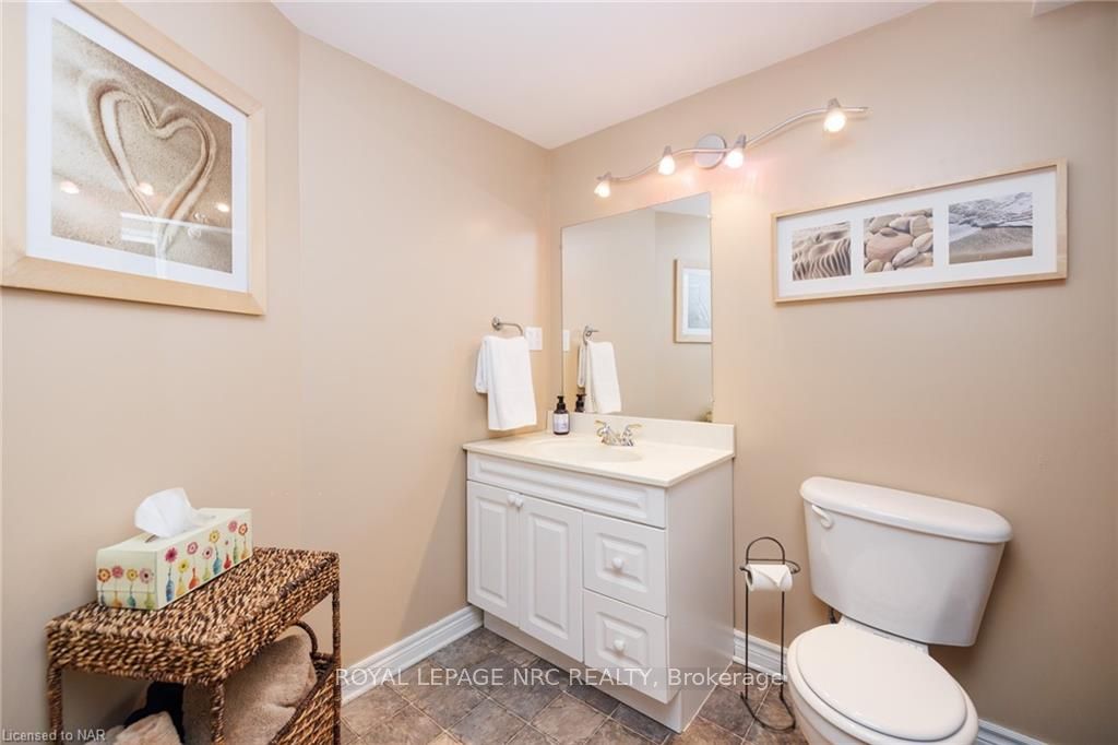 Photo 32 of 7 Cliff Road, St. Catharines, Old Glenridge — HOMEH