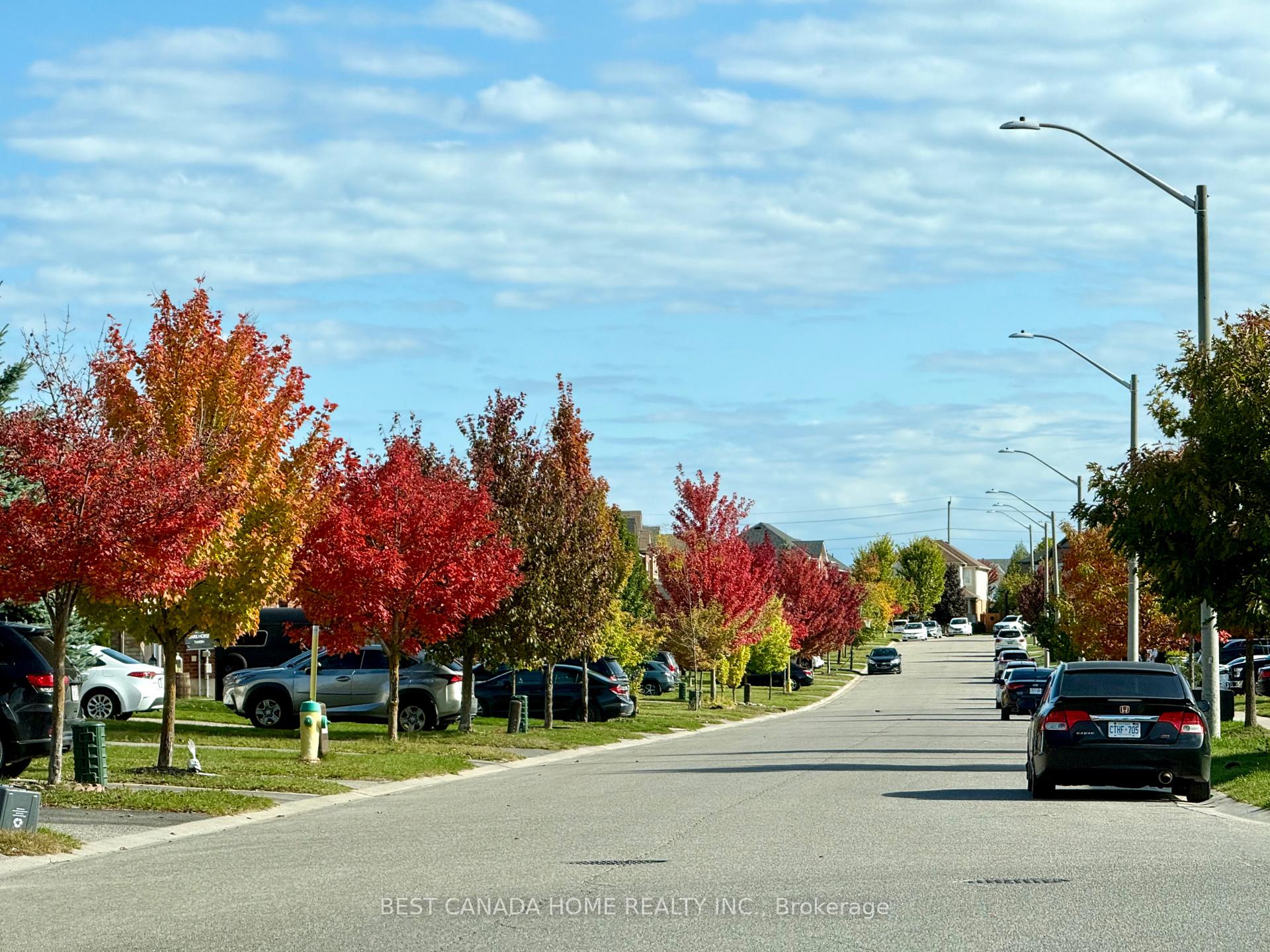 Photo 32 of 74 Monarchy Street S, Barrie, Innis-Shore — HOMEH