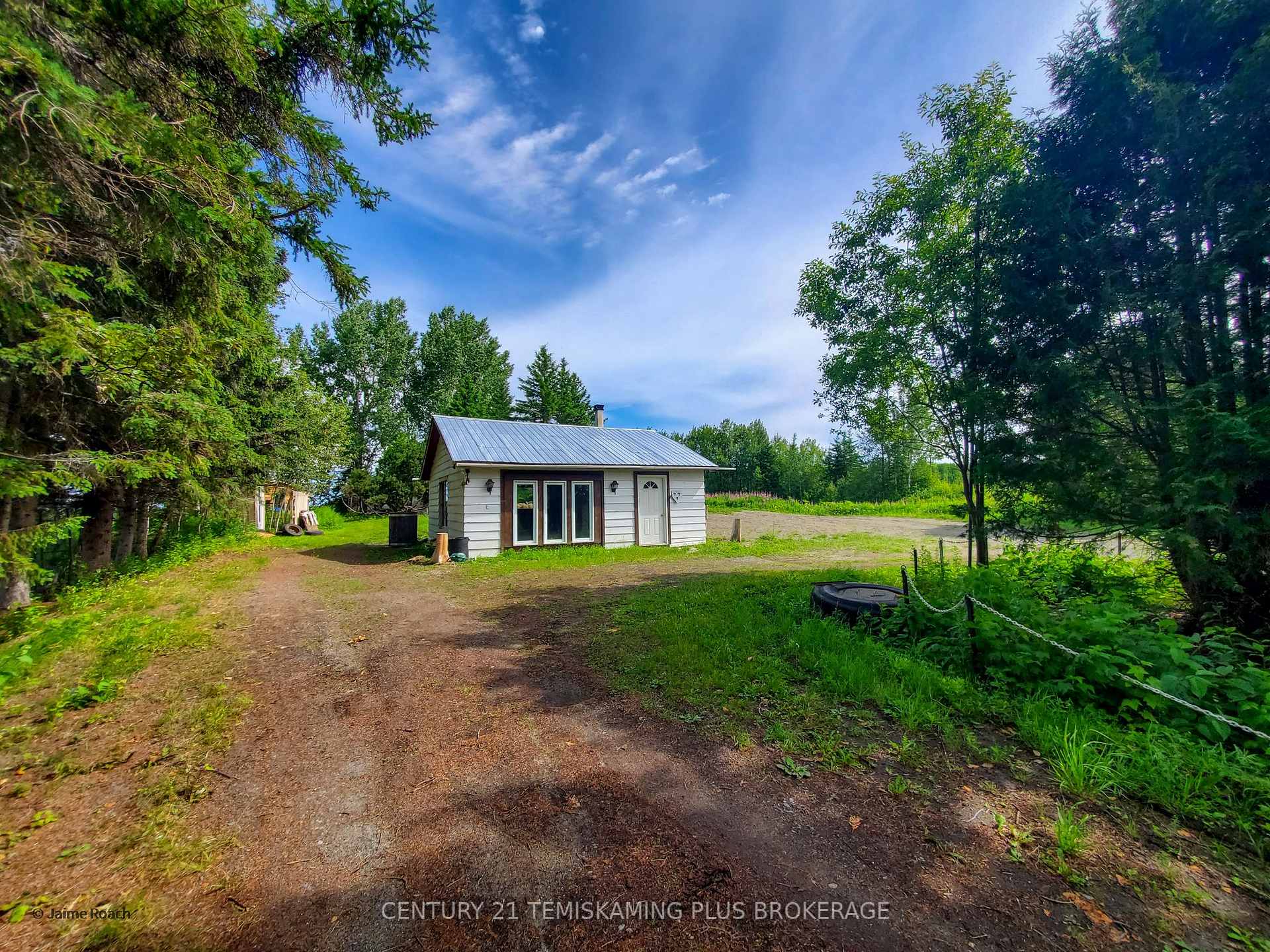 Photo 6 of 245407 569 Highway, Englehart, Central Timiskaming — HOMEH