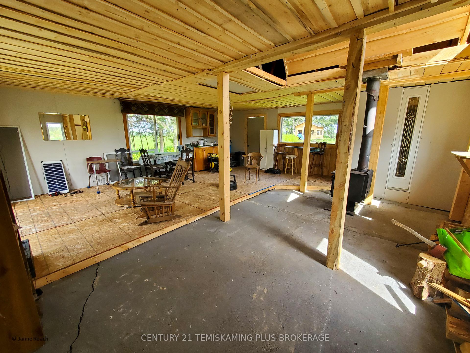 Photo 8 of 245407 569 Highway, Englehart, Central Timiskaming — HOMEH