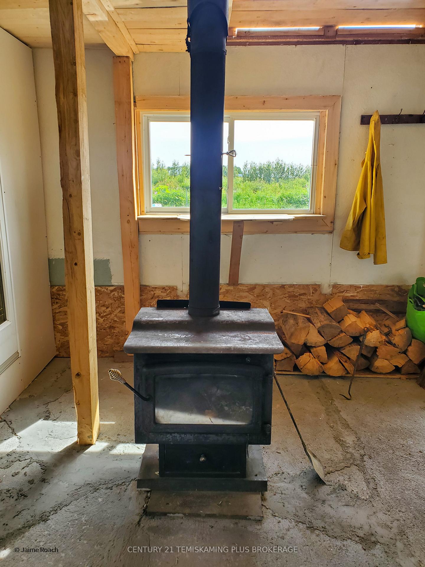Photo 10 of 245407 569 Highway, Englehart, Central Timiskaming — HOMEH