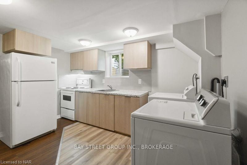Photo 8 of 85 Jacobson Avenue, St. Catharines, Glendale/Glenridge — HOMEH