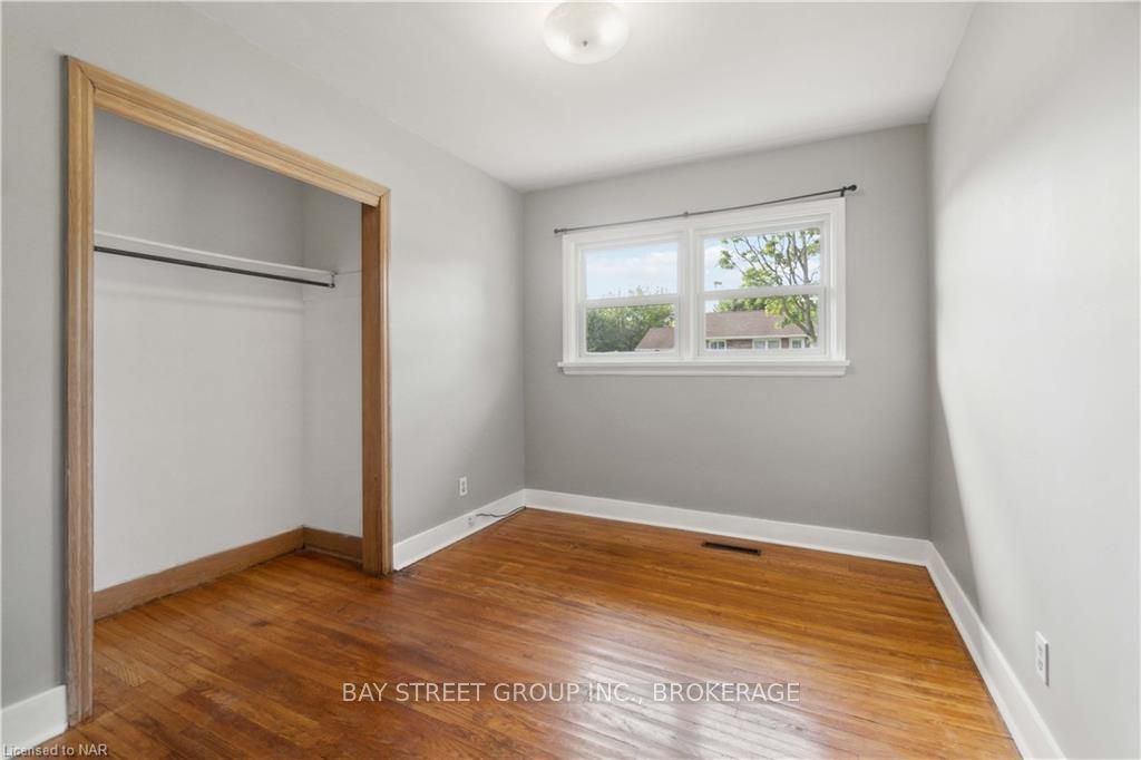 Photo 17 of 85 Jacobson Avenue, St. Catharines, Glendale/Glenridge — HOMEH