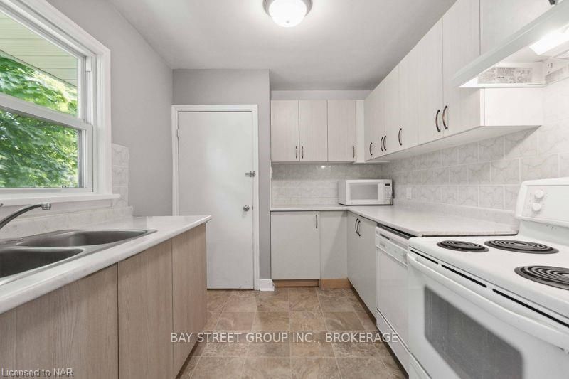 Photo 18 of 85 Jacobson Avenue, St. Catharines, Glendale/Glenridge — HOMEH