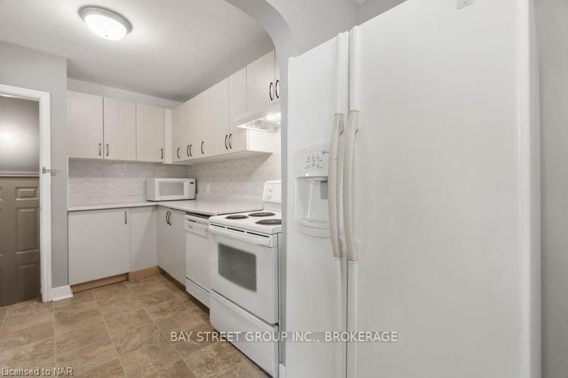 Photo 22 of 85 Jacobson Avenue, St. Catharines, Glendale/Glenridge — HOMEH