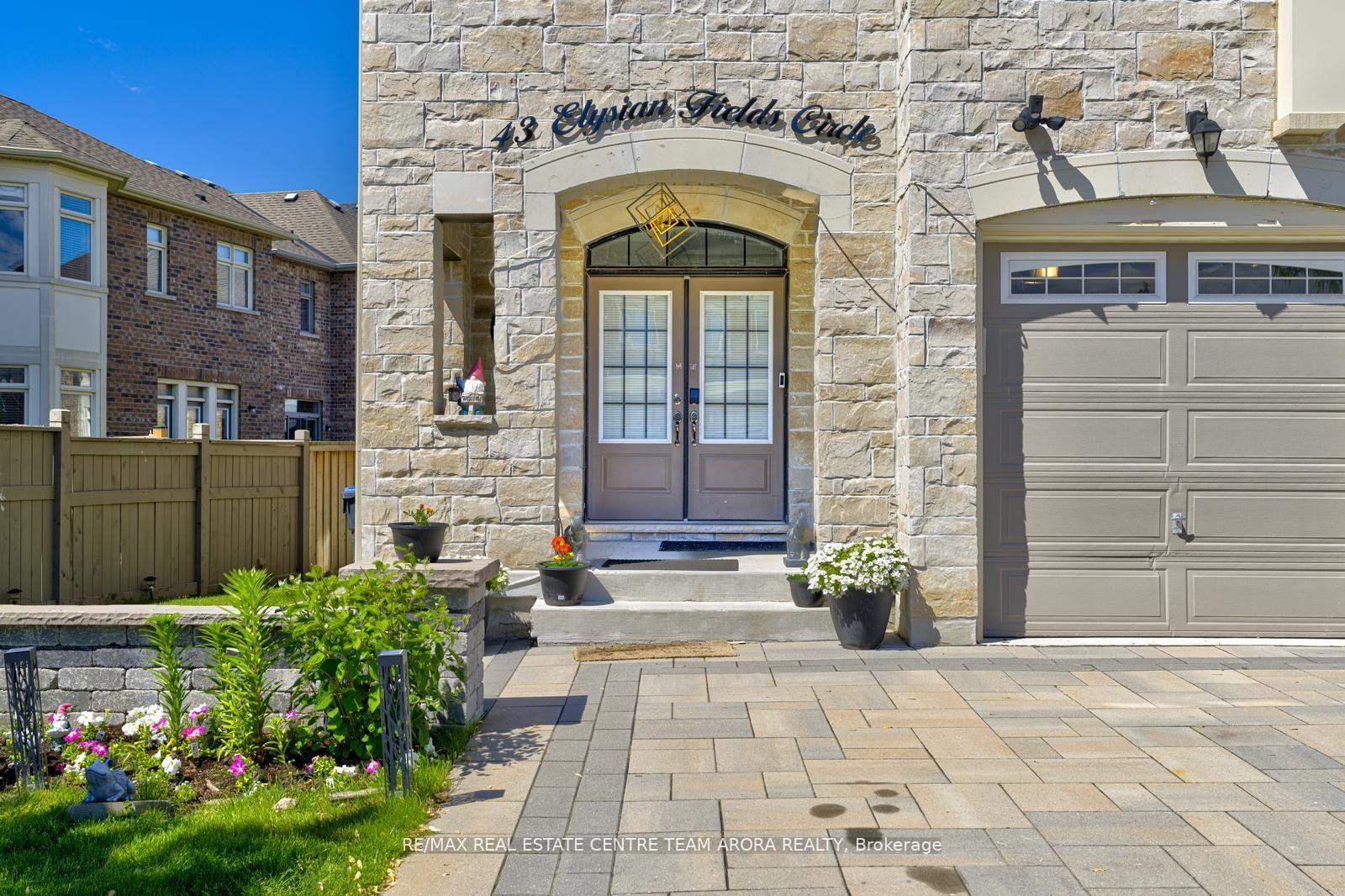Photo 2 of 43 Elysian Fields Circle, Brampton, Bram West — HOMEH