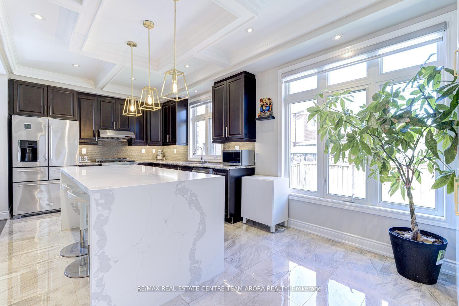 Photo 20 of 43 Elysian Fields Circle, Brampton, Bram West — HOMEH