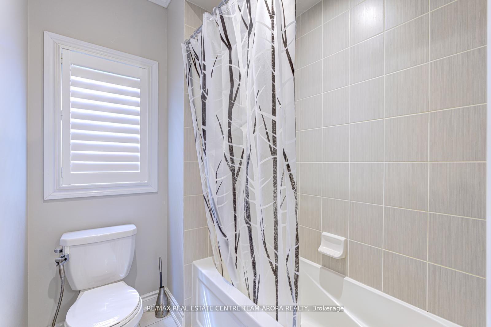Photo 34 of 43 Elysian Fields Circle, Brampton, Bram West — HOMEH