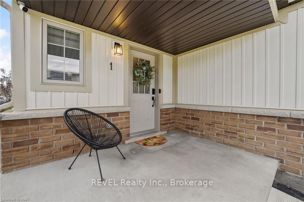 Photo 4 of Unit 1, 77 Avery Crescent, St. Catharines, Oakdale — HOMEH