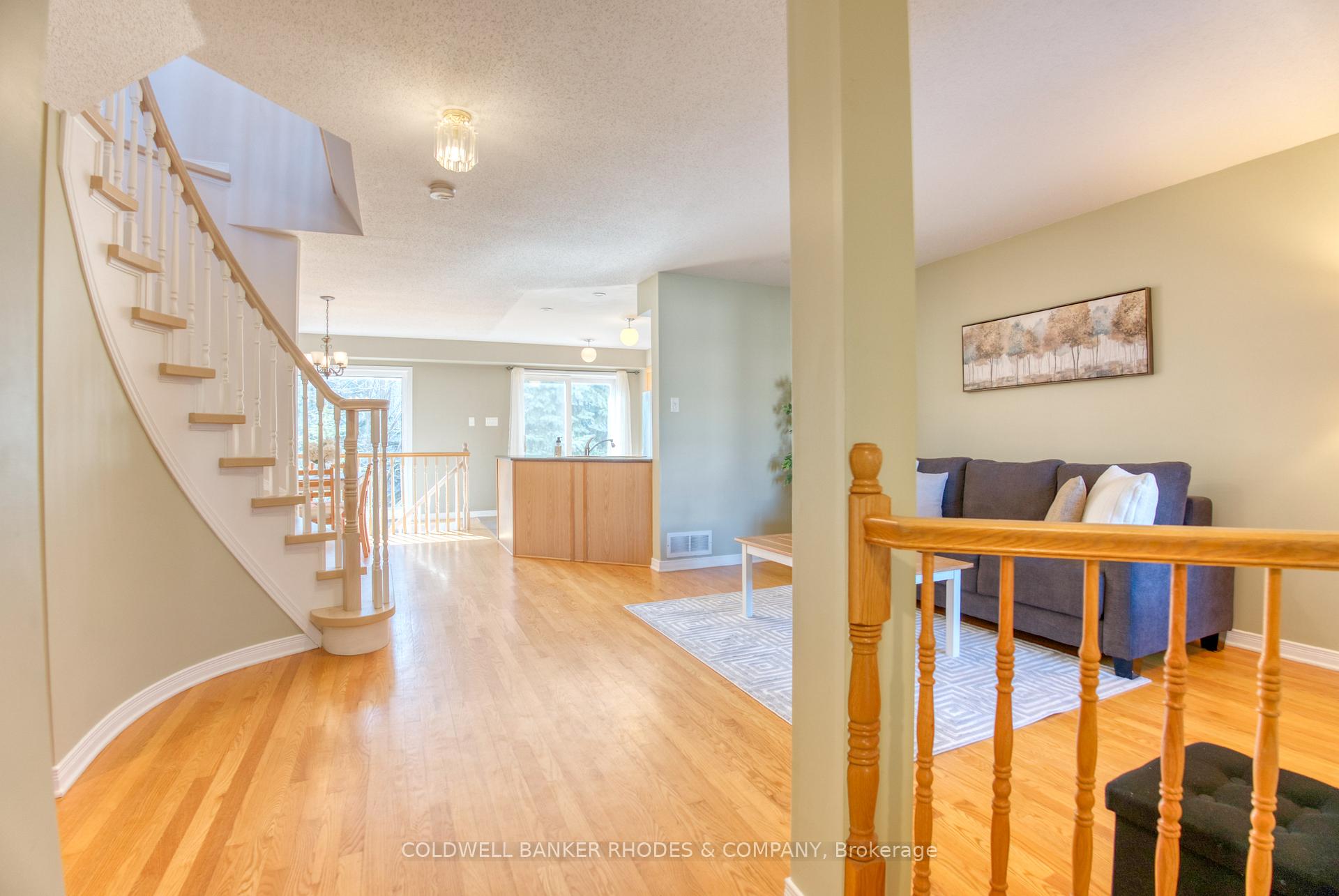 Photo 3 of 139 Scout Street, Ottawa, Central Park — HOMEH