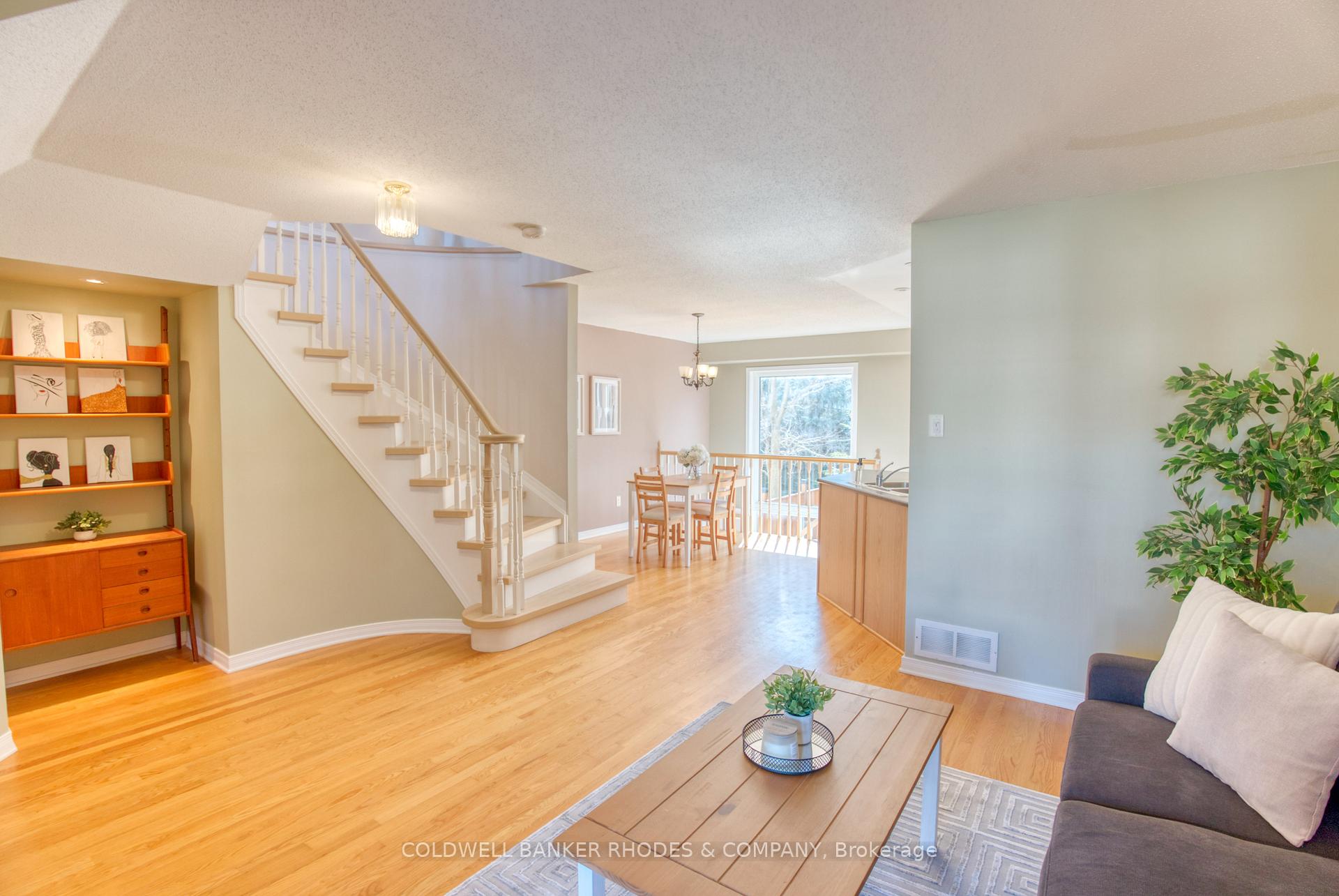 Photo 5 of 139 Scout Street, Ottawa, Central Park — HOMEH