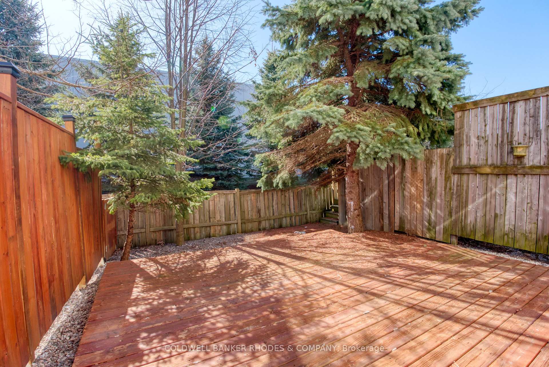 Photo 27 of 139 Scout Street, Ottawa, Central Park — HOMEH