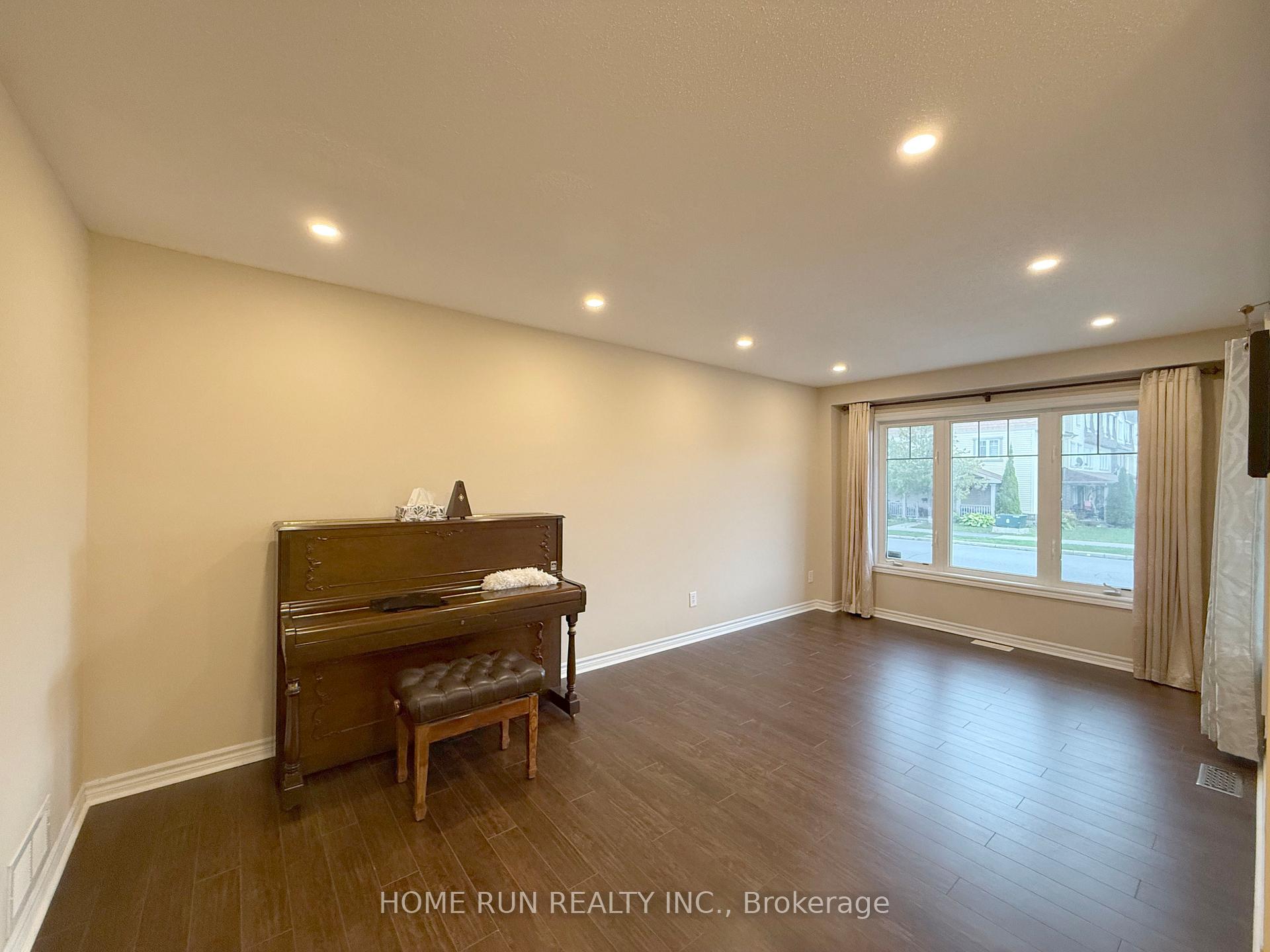 Photo 8 of 3485 River Run Avenue, Ottawa, Barrhaven - Half Moon Bay — HOMEH