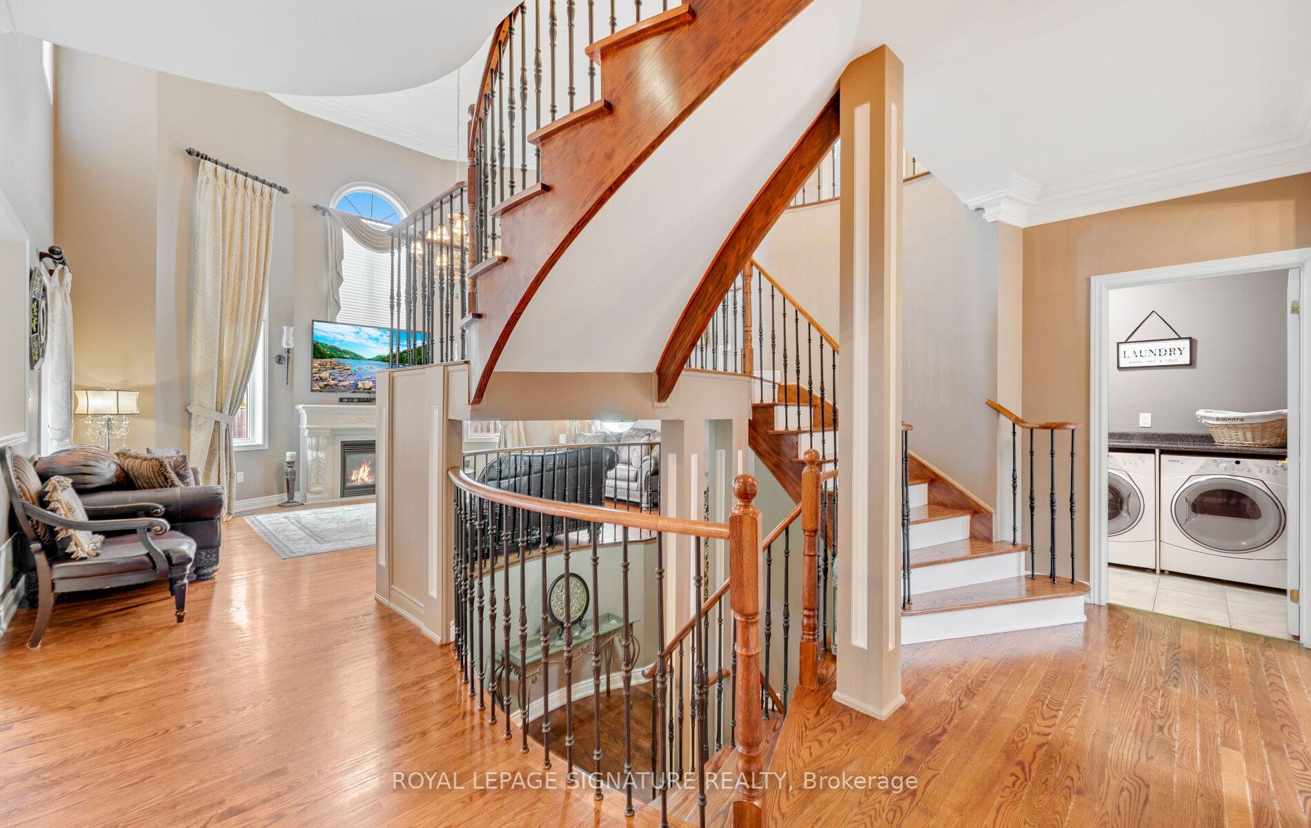 Photo 4 of 128 Valleycreek Drive, Brampton, Bram East — HOMEH