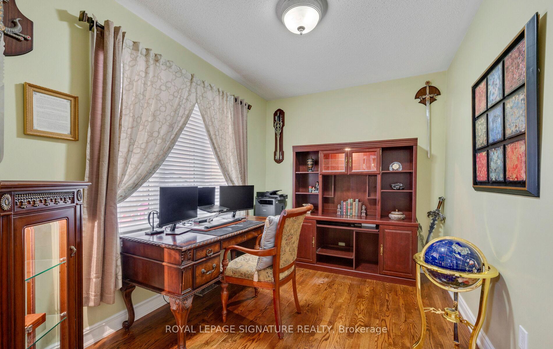 Photo 10 of 128 Valleycreek Drive, Brampton, Bram East — HOMEH