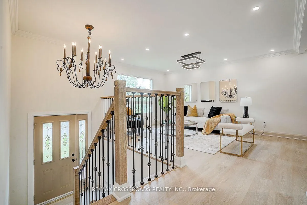 Photo 4 of 160 letitia Street, Barrie, Letitia Heights — HOMEH