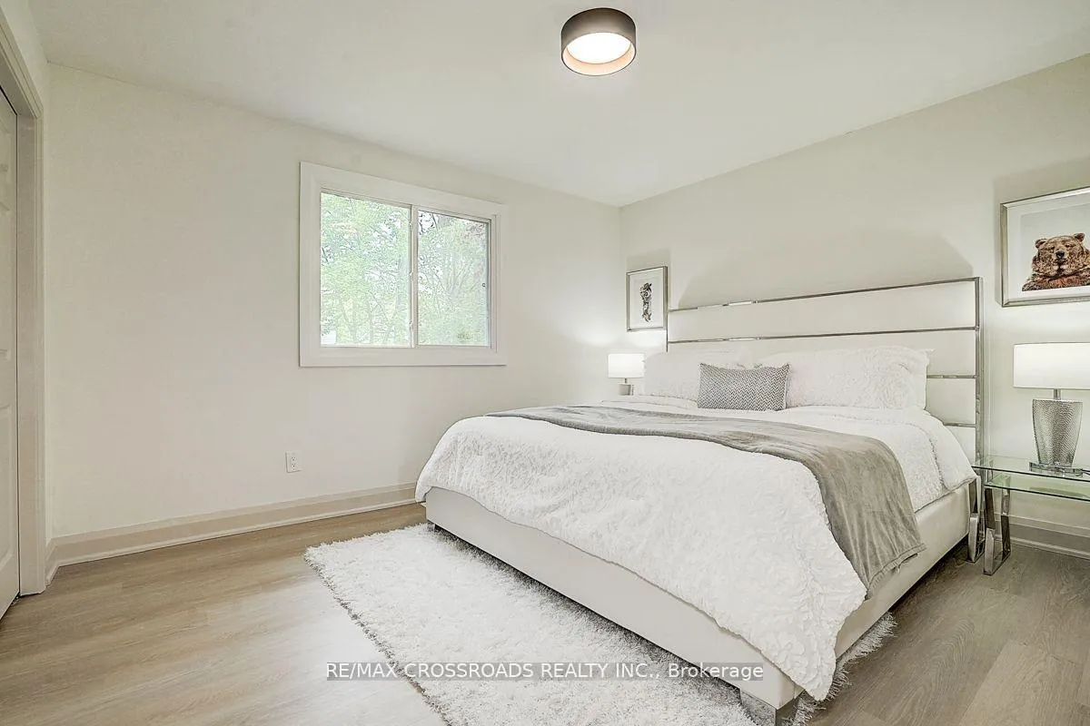 Photo 19 of 160 letitia Street, Barrie, Letitia Heights — HOMEH