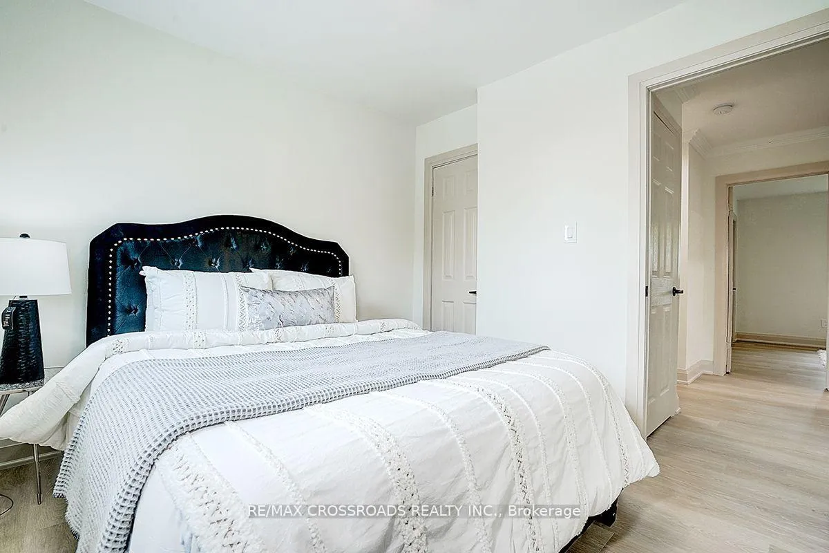 Photo 25 of 160 letitia Street, Barrie, Letitia Heights — HOMEH