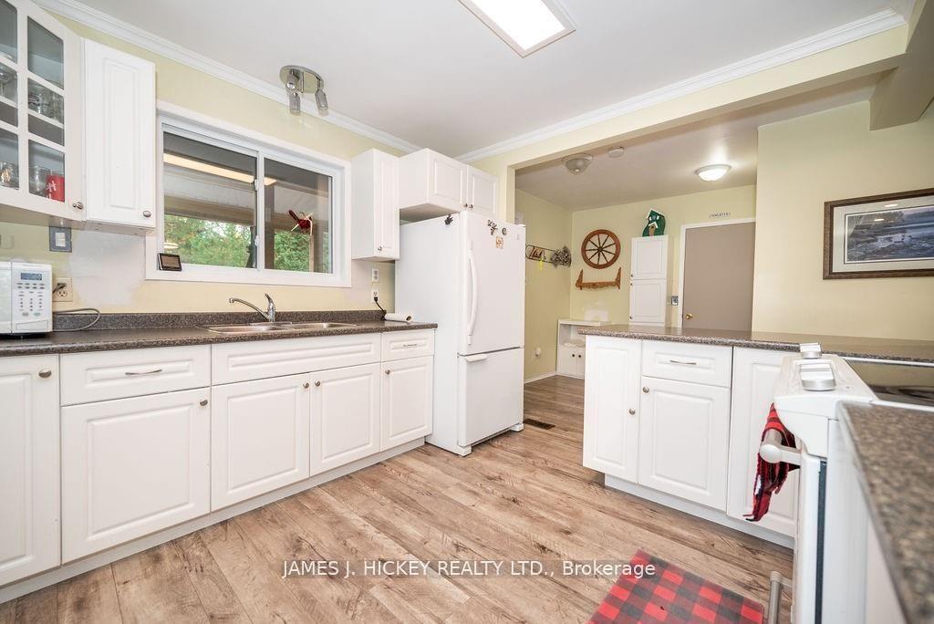 Photo 6 of 628 Goldfinch Way, Head, Clara and Maria, Head Twp — HOMEH
