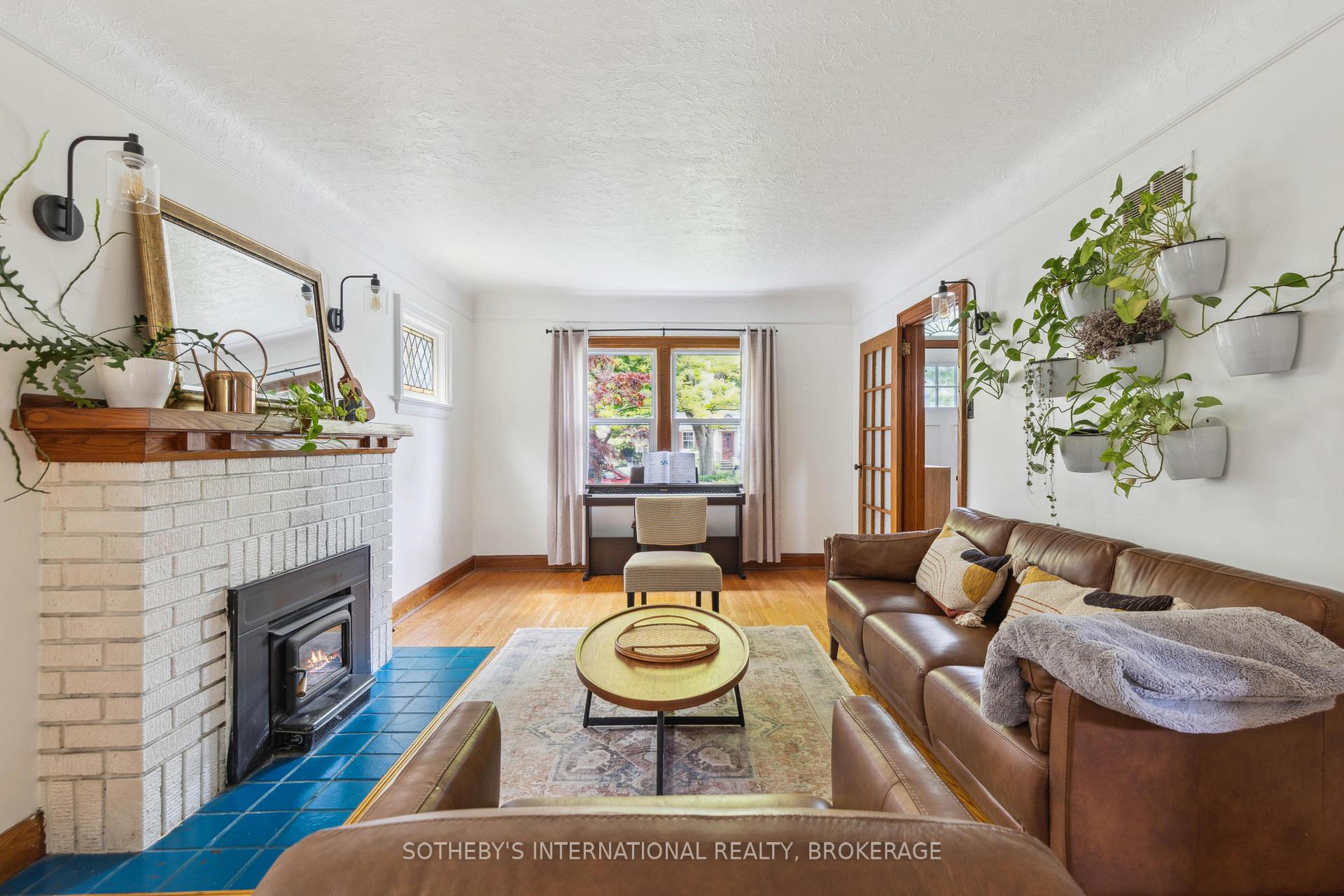 Photo 1 of 16 Thairs Avenue, St. Catharines, Downtown — HOMEH