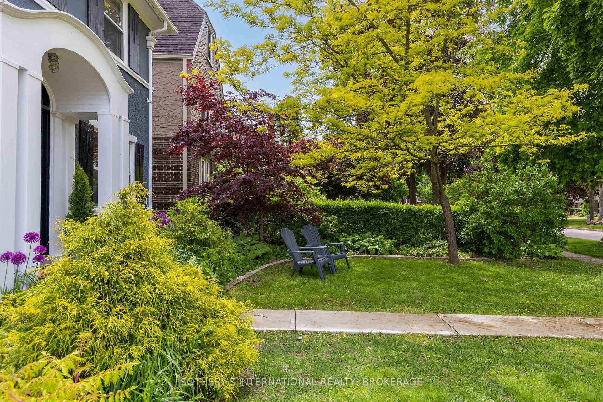 Photo 3 of 16 Thairs Avenue, St. Catharines, Downtown — HOMEH