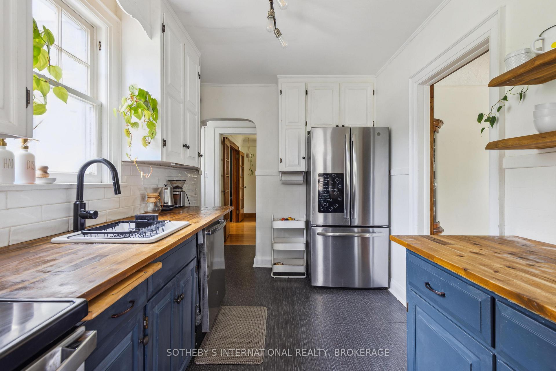 Photo 16 of 16 Thairs Avenue, St. Catharines, Downtown — HOMEH