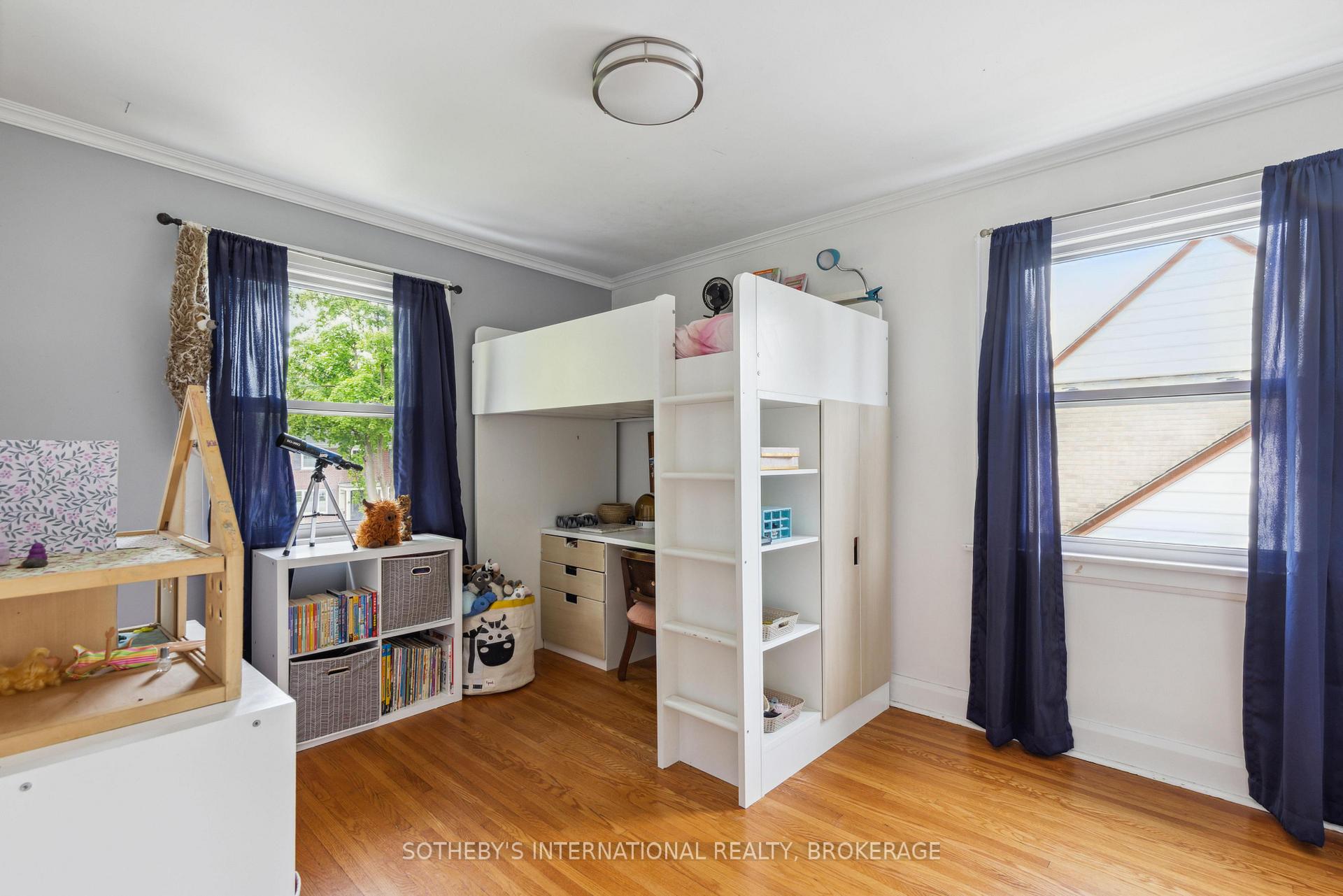 Photo 23 of 16 Thairs Avenue, St. Catharines, Downtown — HOMEH
