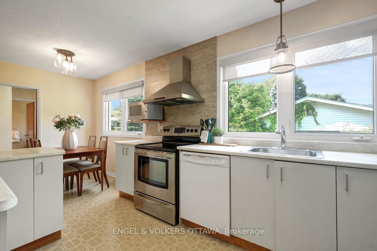 Photo 19 of 29 Qualicum Street, Ottawa, Bruce Farm/Graham Park/Qualicum/Bellands — HOMEH