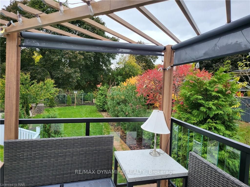 Photo 2 of 1 1/2 Corbett Avenue, St. Catharines, Port Dalhousie — HOMEH