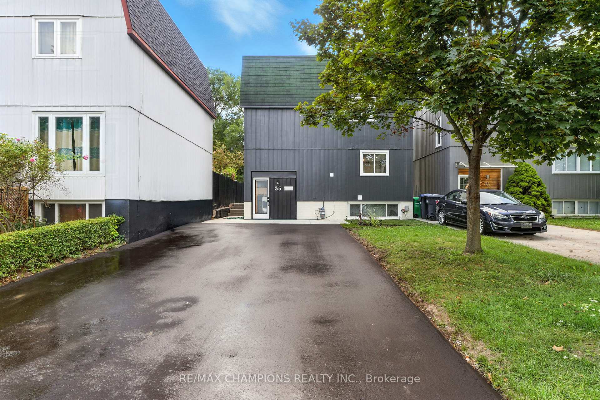 Photo 4 of 35 Hercules Court, Brampton, Central Park — HOMEH