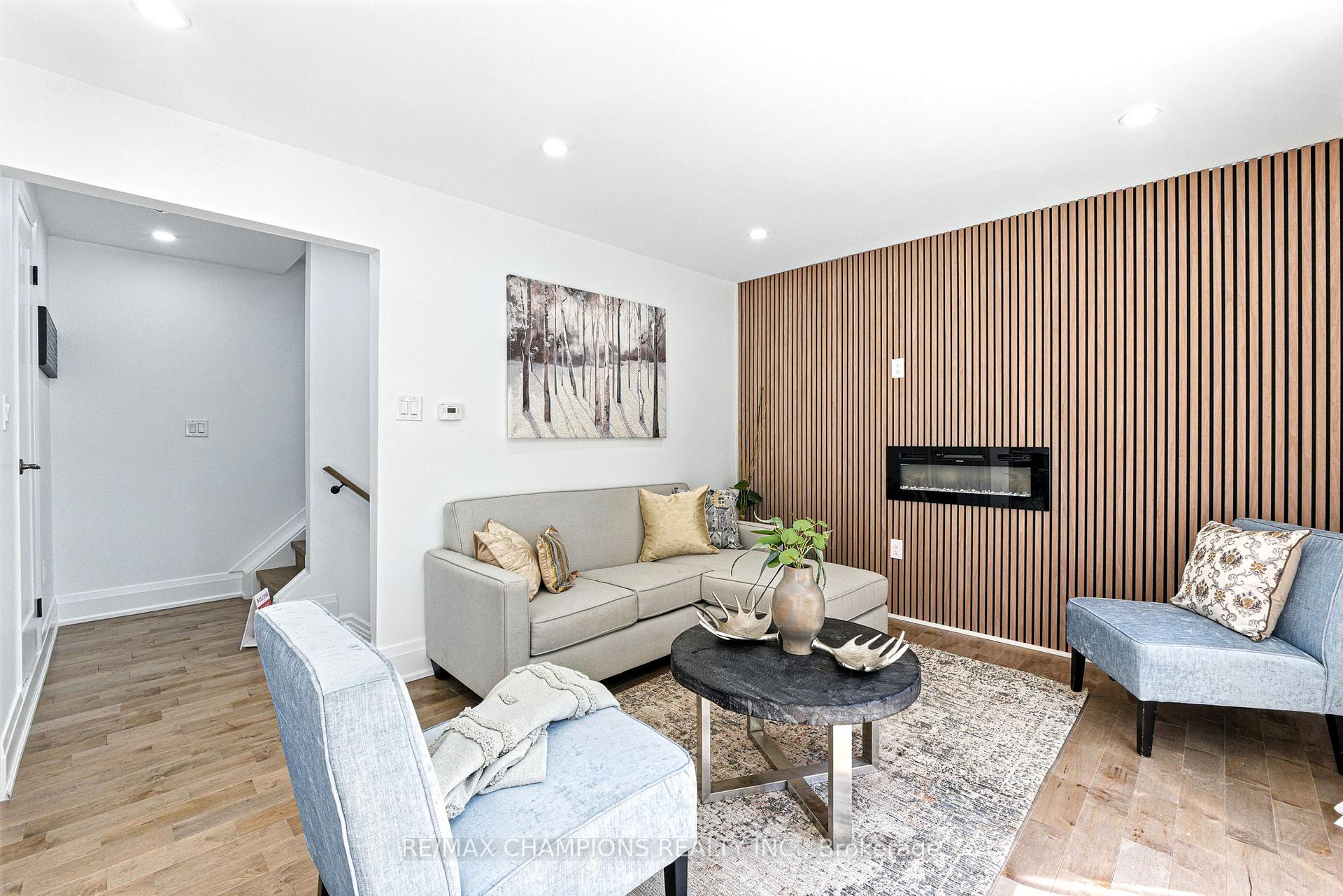 Photo 5 of 35 Hercules Court, Brampton, Central Park — HOMEH