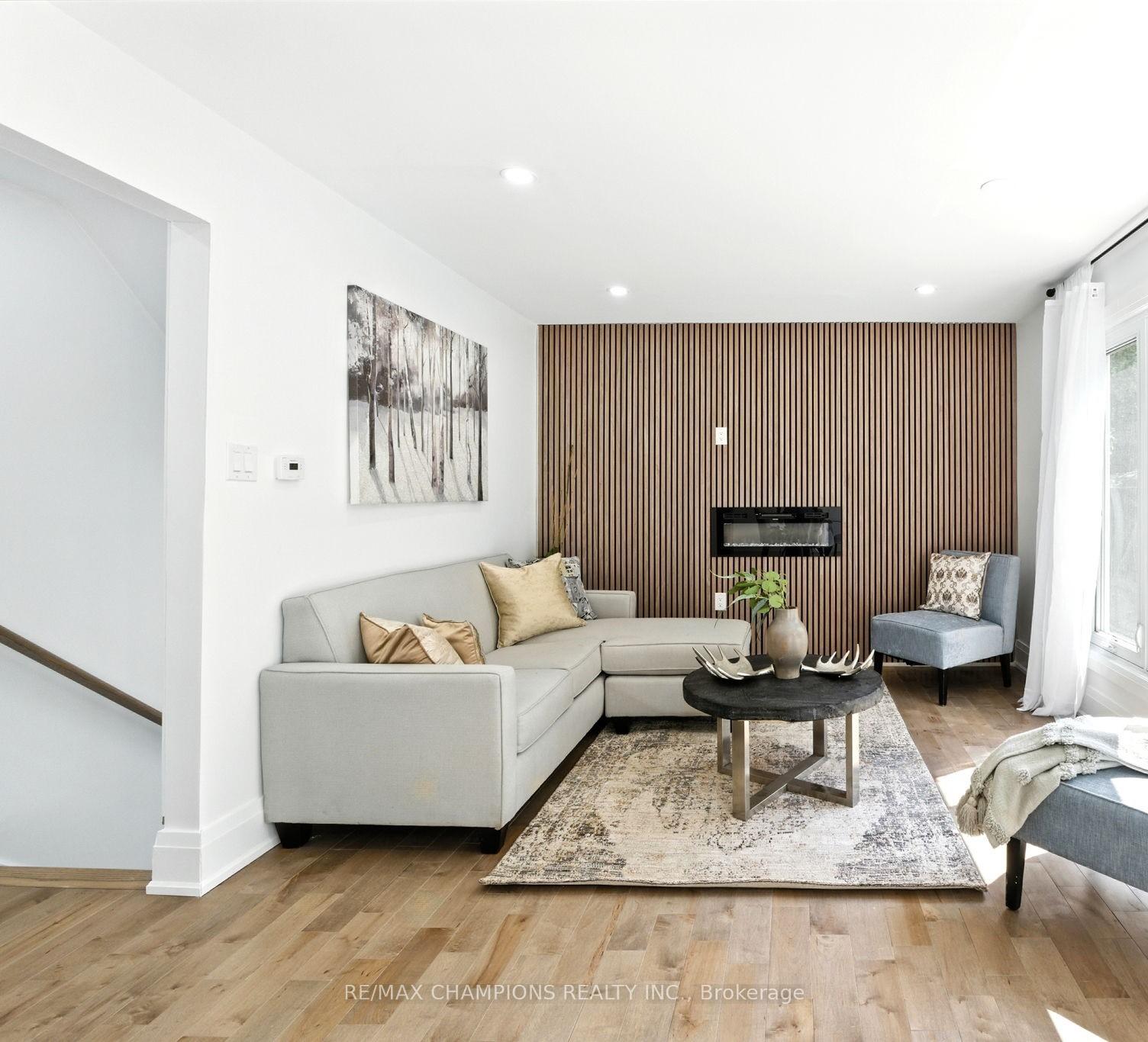 Photo 17 of 35 Hercules Court, Brampton, Central Park — HOMEH
