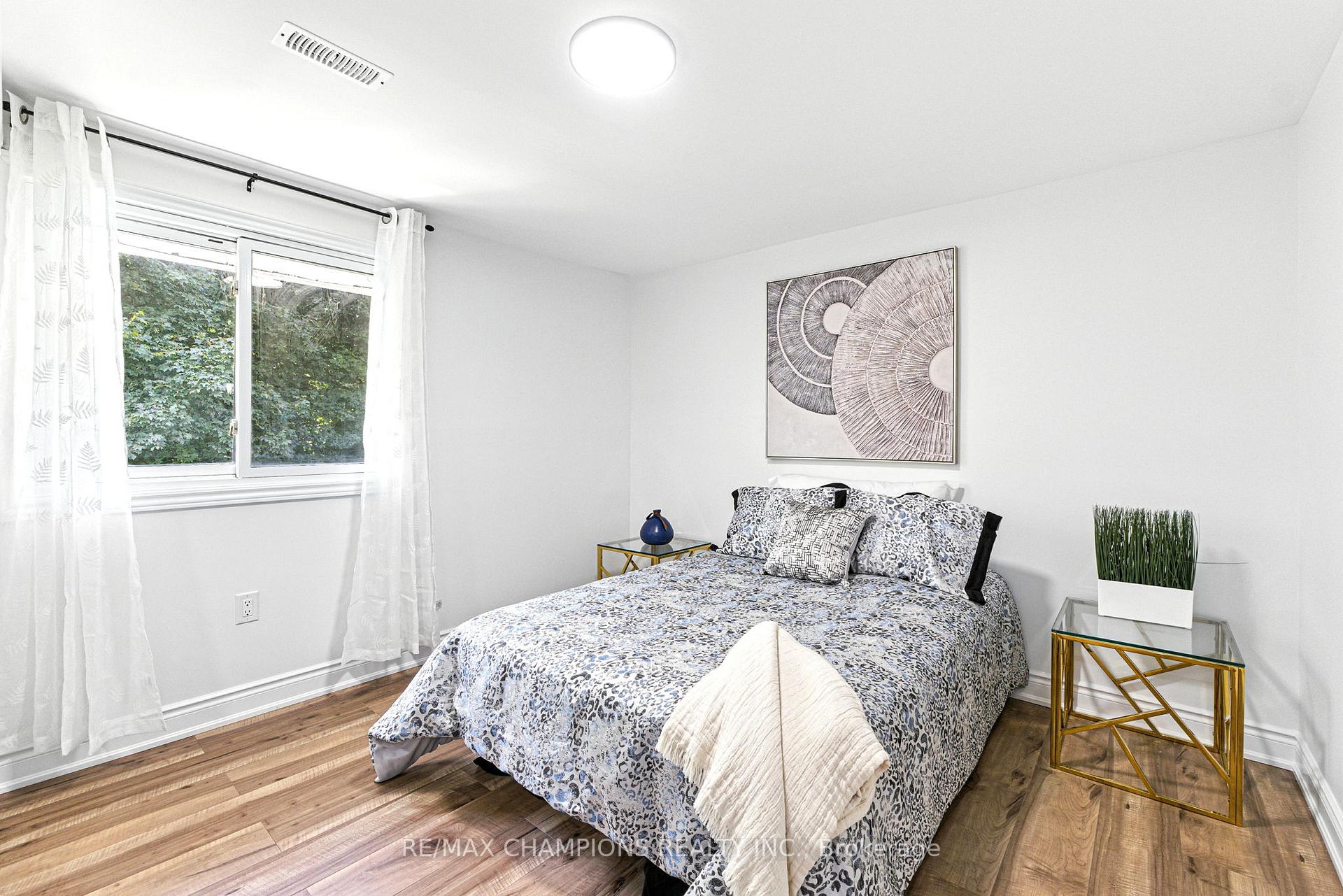 Photo 25 of 35 Hercules Court, Brampton, Central Park — HOMEH