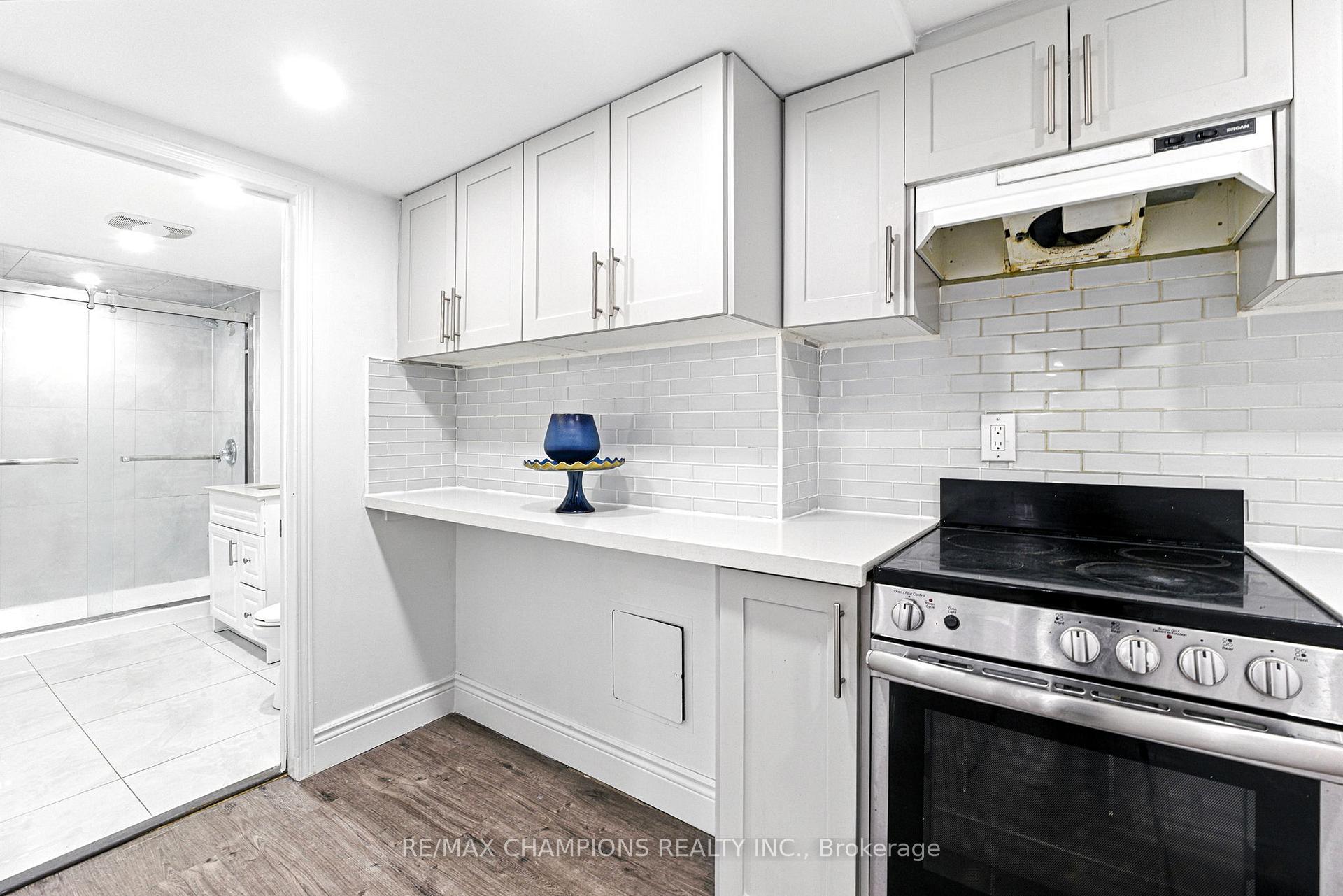 Photo 33 of 35 Hercules Court, Brampton, Central Park — HOMEH
