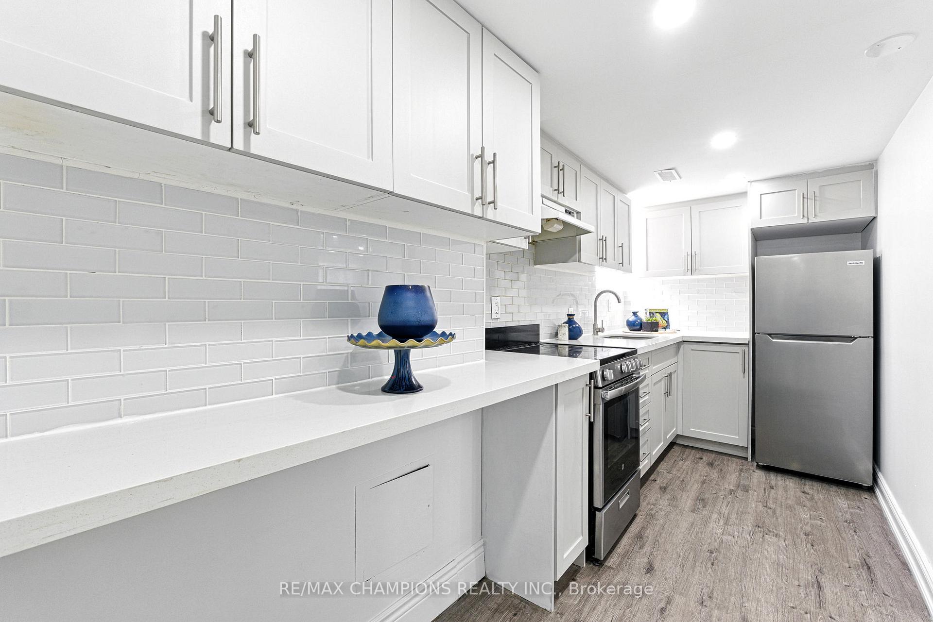 Photo 34 of 35 Hercules Court, Brampton, Central Park — HOMEH