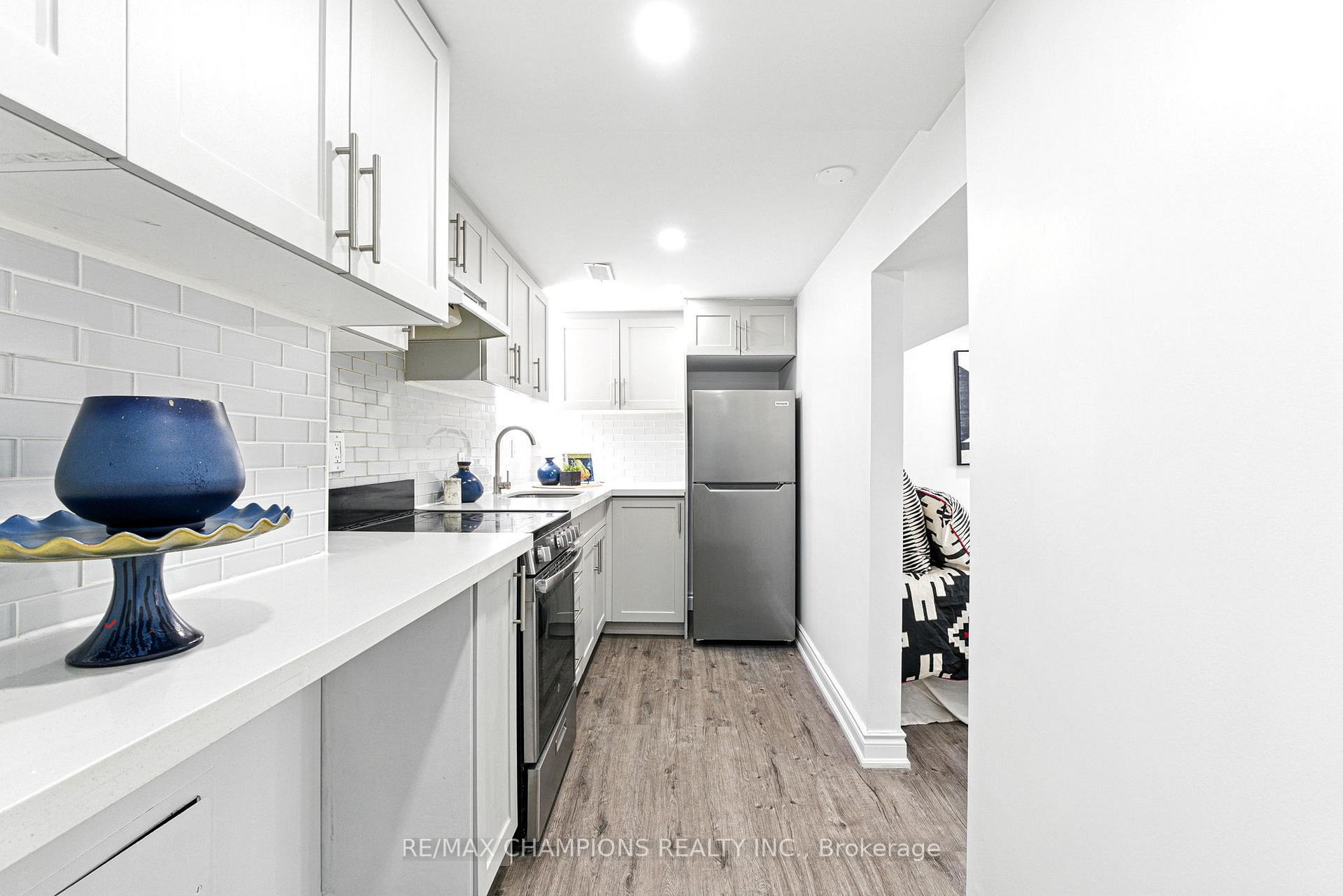 Photo 35 of 35 Hercules Court, Brampton, Central Park — HOMEH