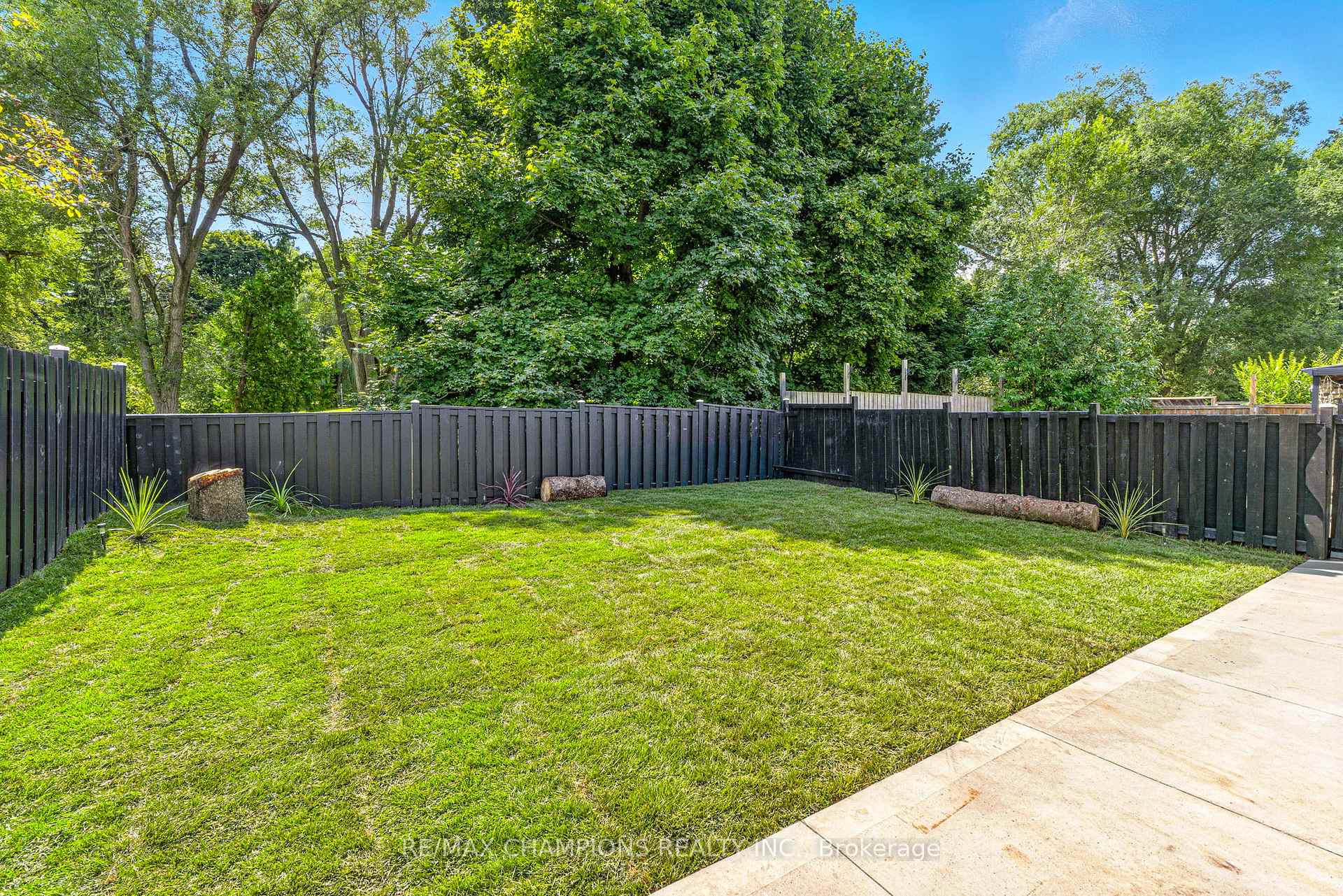 Photo 38 of 35 Hercules Court, Brampton, Central Park — HOMEH