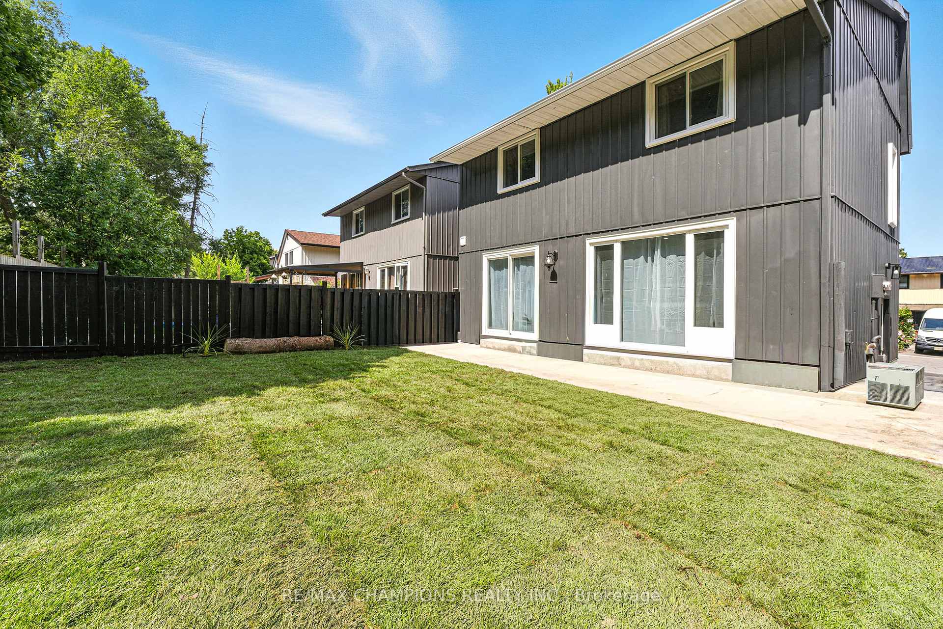 Photo 40 of 35 Hercules Court, Brampton, Central Park — HOMEH