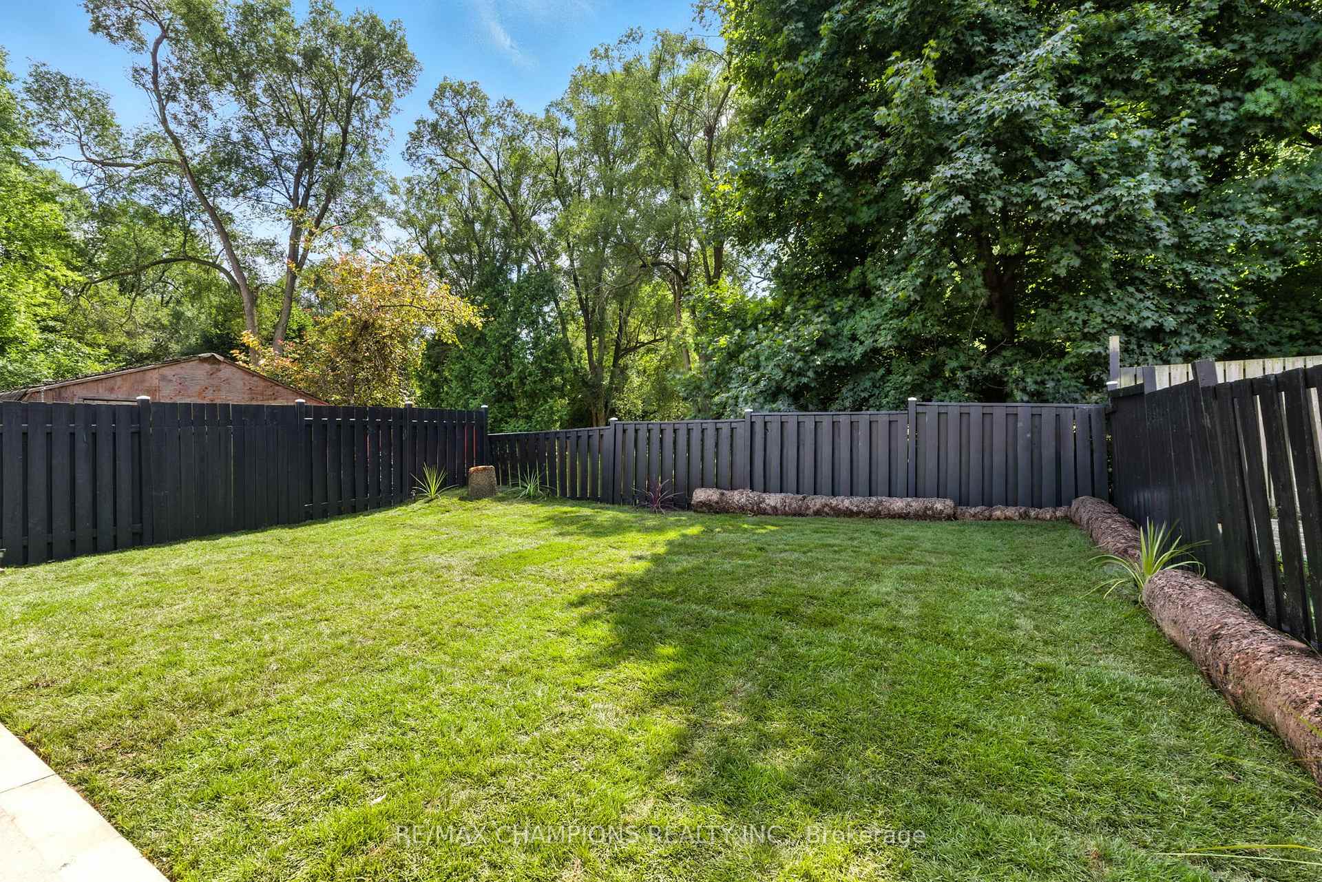Photo 44 of 35 Hercules Court, Brampton, Central Park — HOMEH